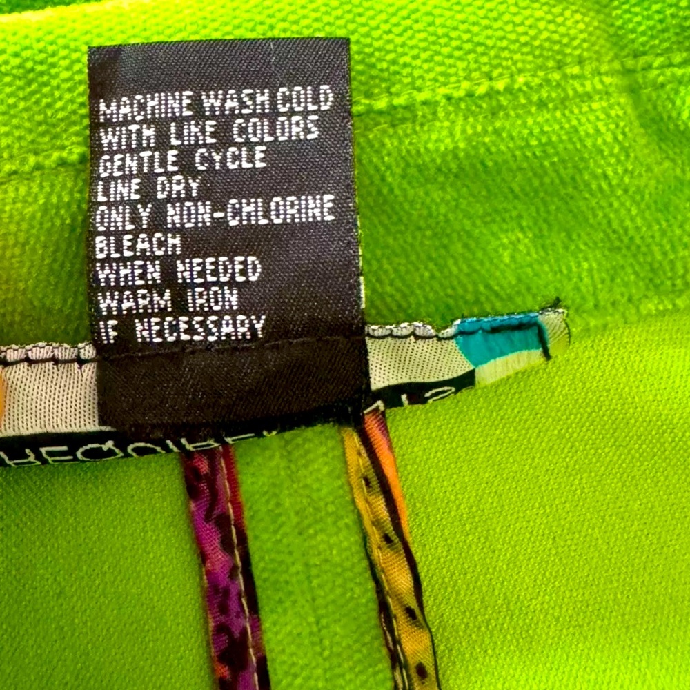 Requirements Soft Short Fitted 5-Button Stretch S… - image 8